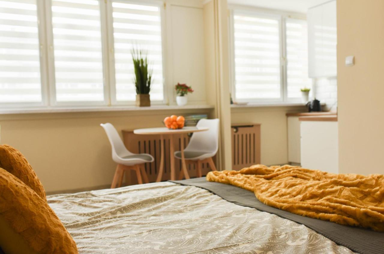 Apartament Studio Klasztorna Dzierżoniów Buitenkant foto