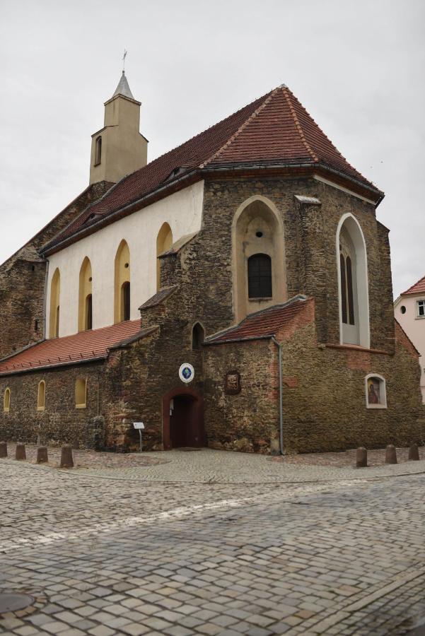 Apartament Studio Klasztorna Dzierżoniów Buitenkant foto